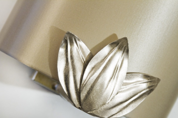 foliage-contemporary-wall-light-detail-image